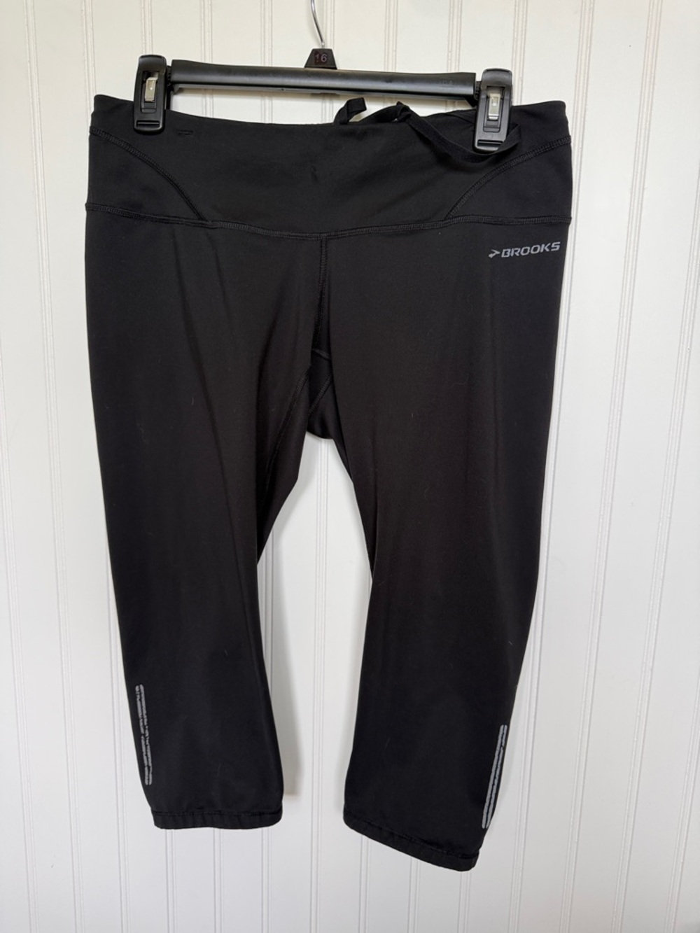 Brooks Women's Black Capri Active run pants large Tights